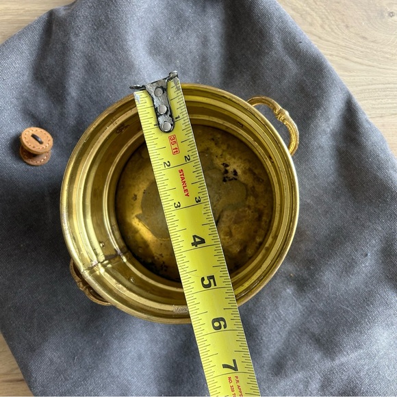 VINTAGE brass flower pot - Picture 6 of 7